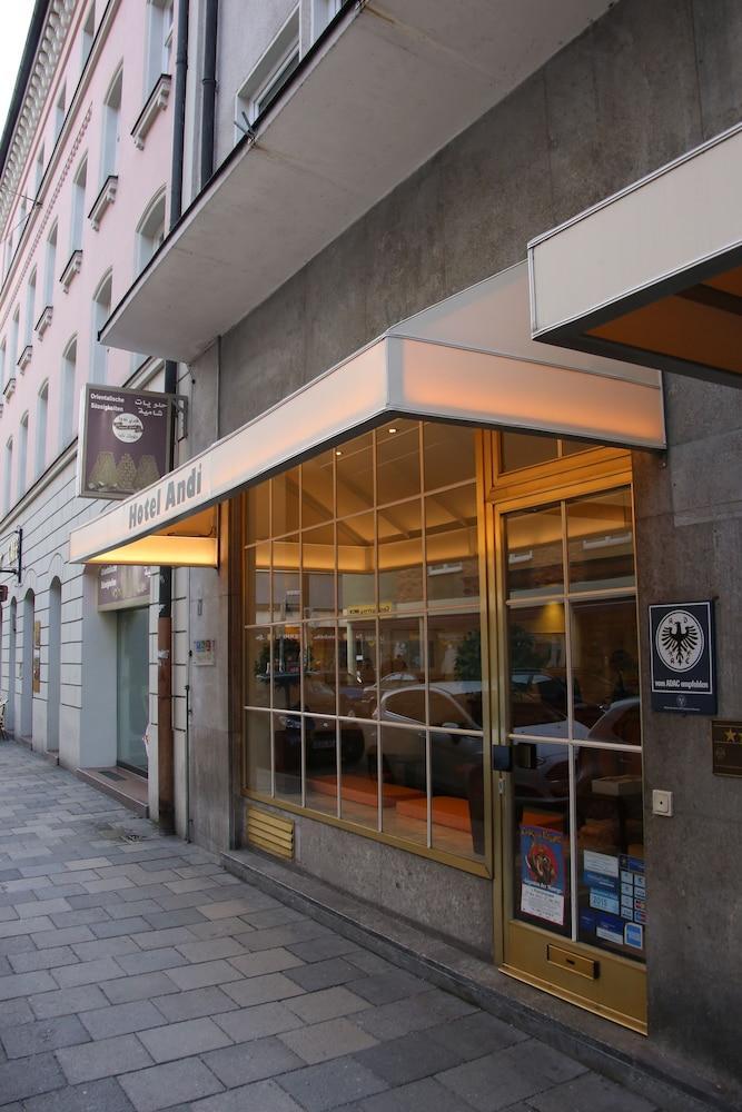 Andi Stadthotel 3*
